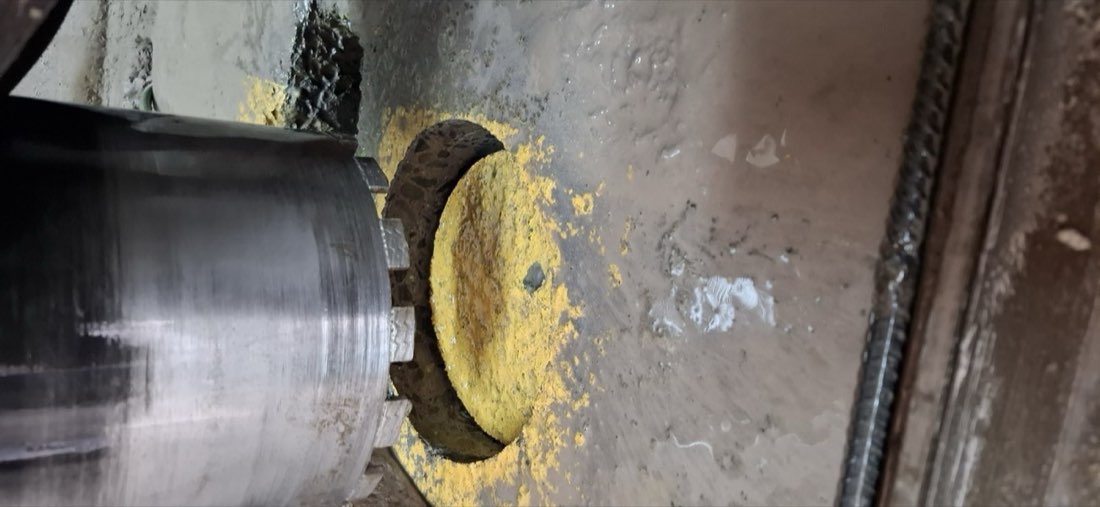 Perforación con testiguera diamantada en losa