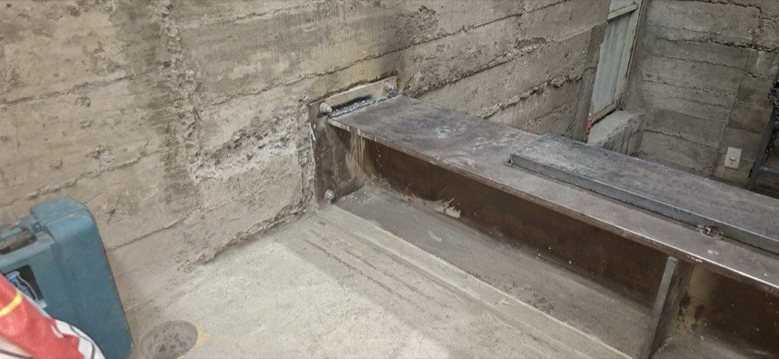 Viga de acero instalada